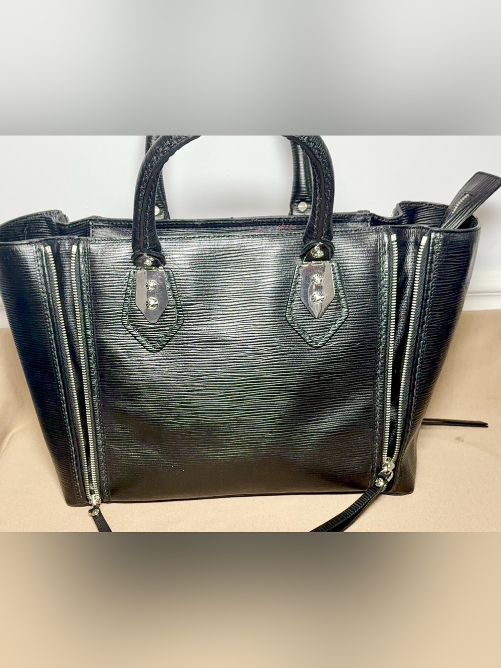 Rare Henri Bendel A-List Satchel – Black Embossed Leather | Zipper Expansion - Picture 4 of 10
